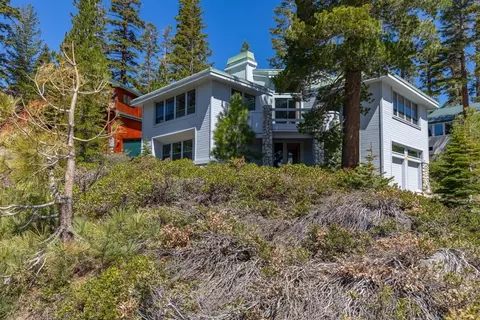 11 Mammoth Slopes Dr, Mammoth Lakes, CA 93546