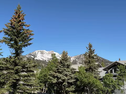 930 Links Way #930, Mammoth Lakes, CA 93546