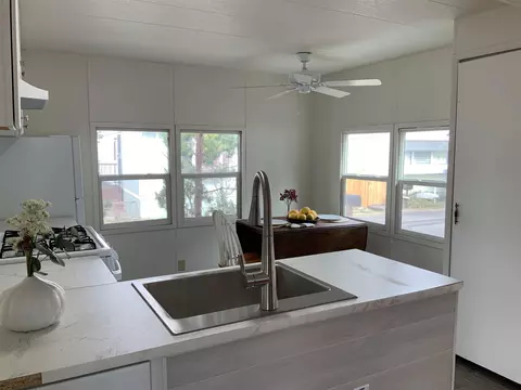 399 E Yaney Apt 10 St, Bishop, CA 93514 photo 5