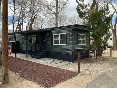 399 E Yaney Apt 10 St, Bishop, CA 93514