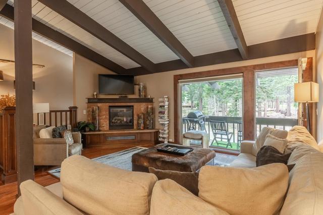 221 Canyon Blvd #115, Mammoth Lakes, CA 93546
