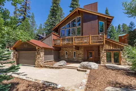 464 Canyon Blvd, Mammoth Lakes, CA 93546