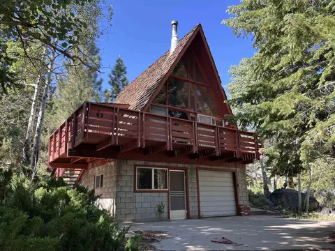25 Parker Dr, Bridgeport, CA 93517