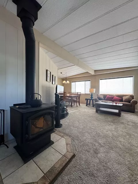 1495 Argyle Ln, Bishop, CA 93514 photo 5