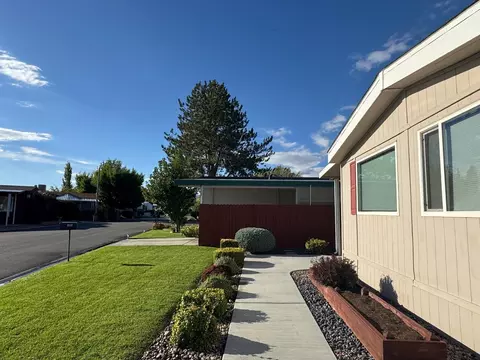 1495 Argyle Ln, Bishop, CA 93514 photo 2