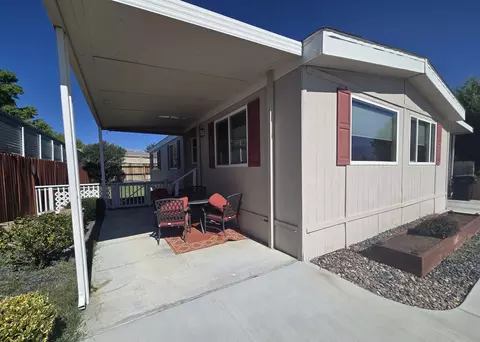 1495 Argyle Ln, Bishop, CA 93514 photo 3