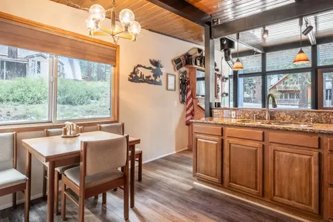 319 Pinecrest, Mammoth Lakes, CA 93546 photo 7