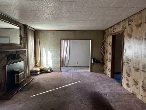 Living - 106921 Highway 395, Walker, CA 96107 photo 1 of 3