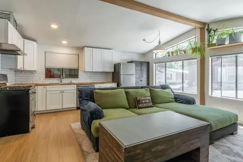 100 Ski Trl, Mammoth Lakes, CA 93546