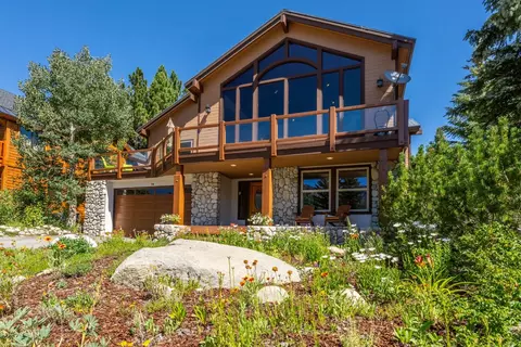 78 Ridge Way, Mammoth Lakes, CA 93546