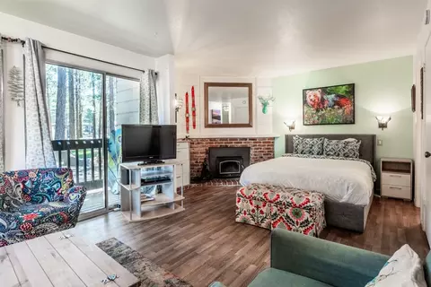 2289 Sierra Nevada Rd #G2, Mammoth Lakes, CA 93546
