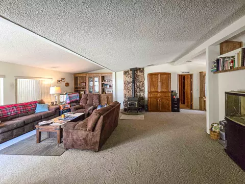 67 Marianne Way, Big Pine, CA 93513 photo 2