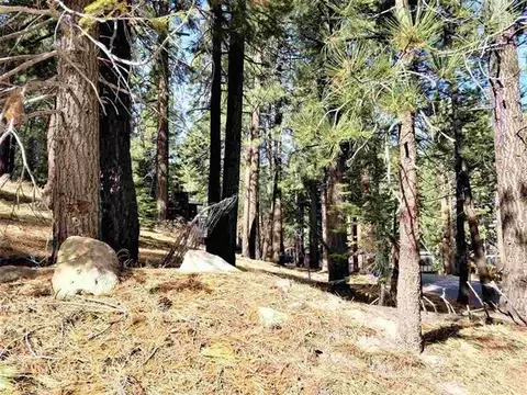 123 Alpine Cir, Mammoth Lakes, CA 93546