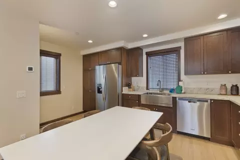 28 Oak Tree Way #7, Mammoth Lakes, CA 93546 photo 7
