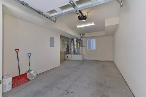 28 Oak Tree Way #7, Mammoth Lakes, CA 93546