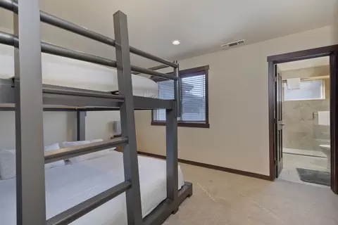 28 Oak Tree Way #7, Mammoth Lakes, CA 93546 photo 21