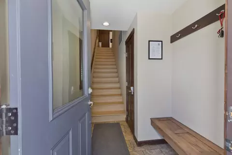 28 Oak Tree Way #7, Mammoth Lakes, CA 93546 photo 3