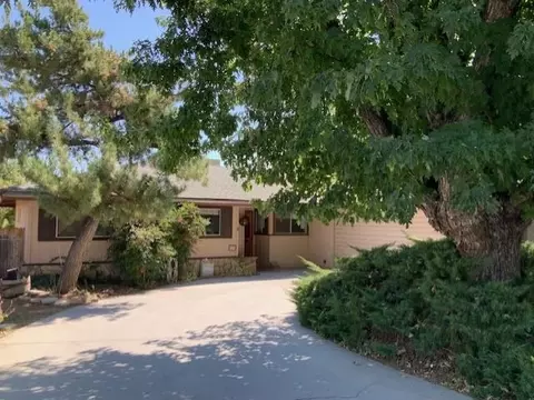 223 Wildrose Ln, Bishop, CA 93514