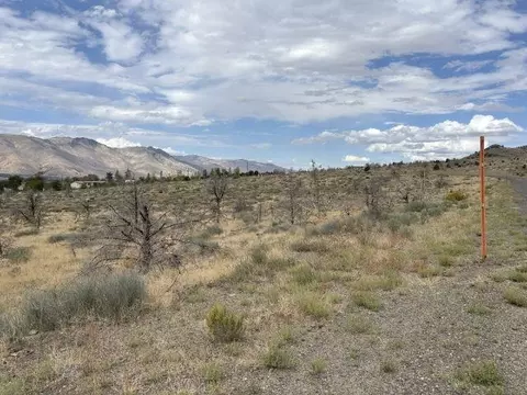 448 Eastside Rd, Coleville, CA 96107