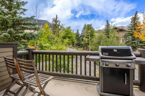 956 Fairway Cir #956, Mammoth Lakes, CA 93546