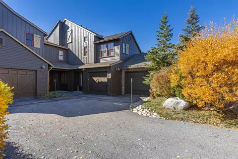 1153 Red Peak Ln #1153, Mammoth Lakes, CA 93546