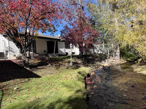 1443 Shelly Creek Rd, Bishop, CA 93514