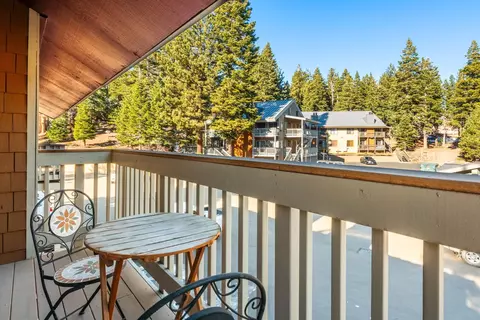 153 Lake Mary Rd #132, Mammoth Lakes, CA 93546