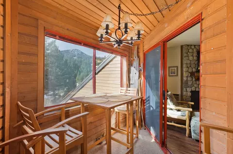 865 Majestic Pines Dr #125, Mammoth Lakes, CA 93546