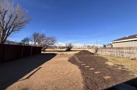 Exterior - 157 Johnston Dr, Bishop, CA 93514 photo 2 of 2