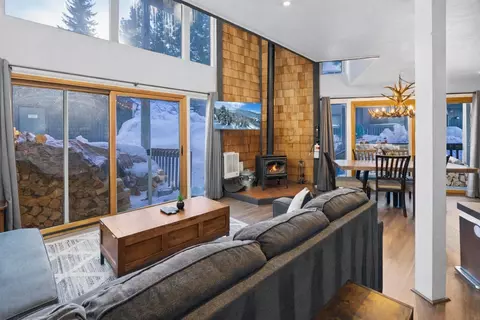 286 Old Mammoth Rd #19, Mammoth Lakes, CA 93546