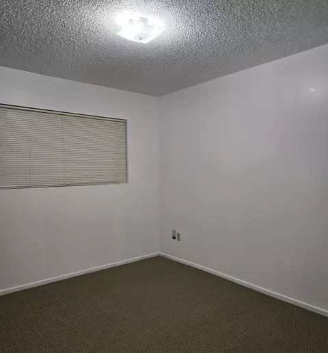 280 E Lubken Ave, Lone Pine, CA 93545 photo 4