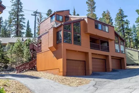273 Rainbow Ln #15, Mammoth Lakes, CA 93546