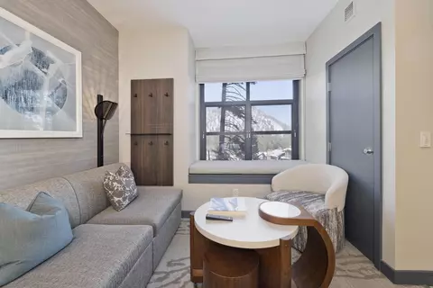 50 Hillside Apt 334 Dr #334, Mammoth Lakes, CA 93546