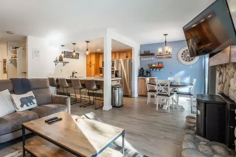 152 Viewpoint Rd #125, Mammoth Lakes, CA 93546
