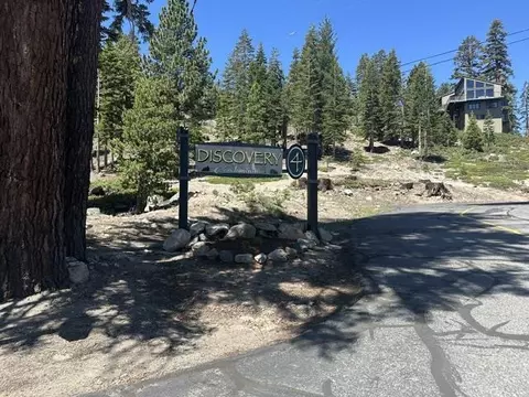 25 Lee Rd #106, Mammoth Lakes, CA 93546