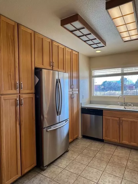 Kitchen - 121 E Pangborn St, Lone Pine, CA 93545 photo 1 of 2