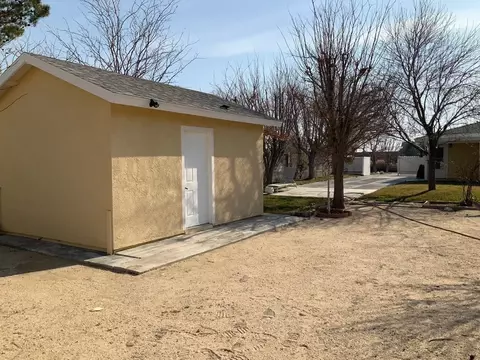 Exterior - 121 E Pangborn St, Lone Pine, CA 93545 photo 7 of 15
