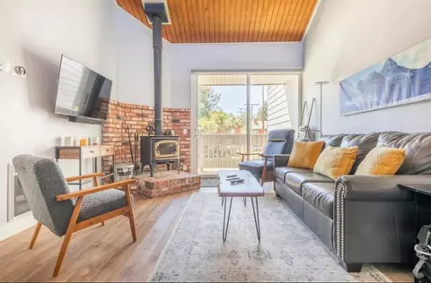137 Laurel Mountain Rd #418, Mammoth Lakes, CA 93546