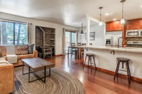 152 Viewpoint Rd #115, Mammoth Lakes, CA 93546