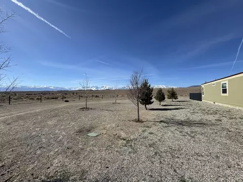 352 Wofford Rd, Chalfant, CA 93514 photo 32
