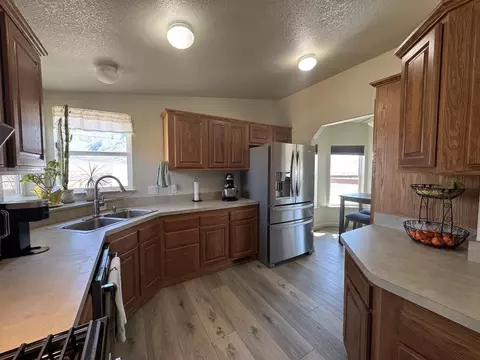 352 Wofford Rd, Chalfant, CA 93514 photo 7