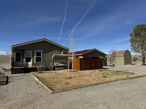352 Wofford Rd, Chalfant, CA 93514 photo 2