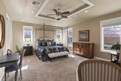 Bedroom - 233 Mt Tom Rd, Bishop, CA 93514 photo 3 of 4