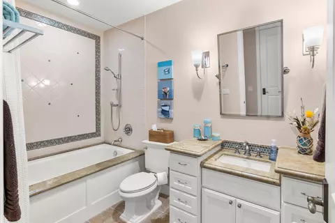 Bath - 233 Mt Tom Rd, Bishop, CA 93514 photo 1 of 4