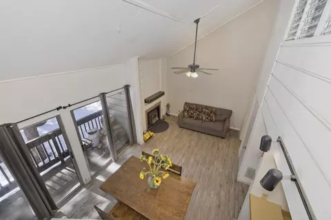 2289 Sierra Nevada Rd #DOOR G10, Mammoth Lakes, CA 93546