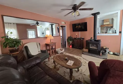 Living - 625 E Inyo St, Lone Pine, CA 93545 photo 2 of 2