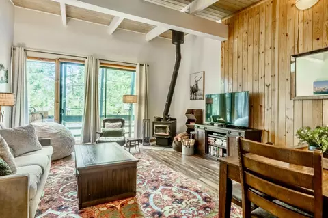 44 Tyrol Ln #213, Mammoth Lakes, CA 93546