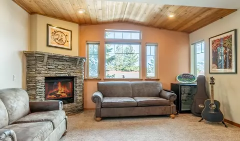 45 Mountain Blvd #1, Mammoth Lakes, CA 93546