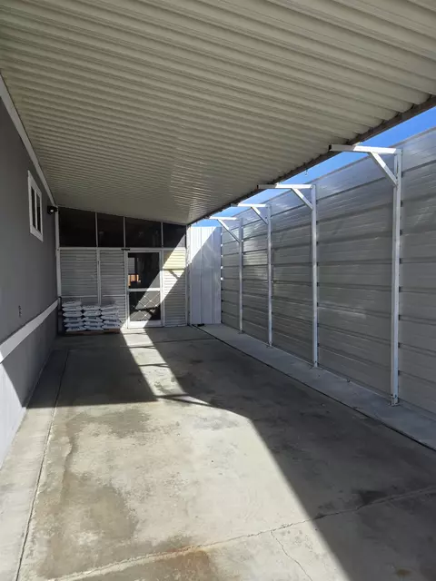 Exterior - 2307 Galloway Ave, Bishop, CA 93514 photo 7 of 8