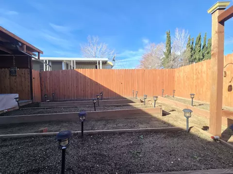 Exterior - 2307 Galloway Ave, Bishop, CA 93514 photo 5 of 8